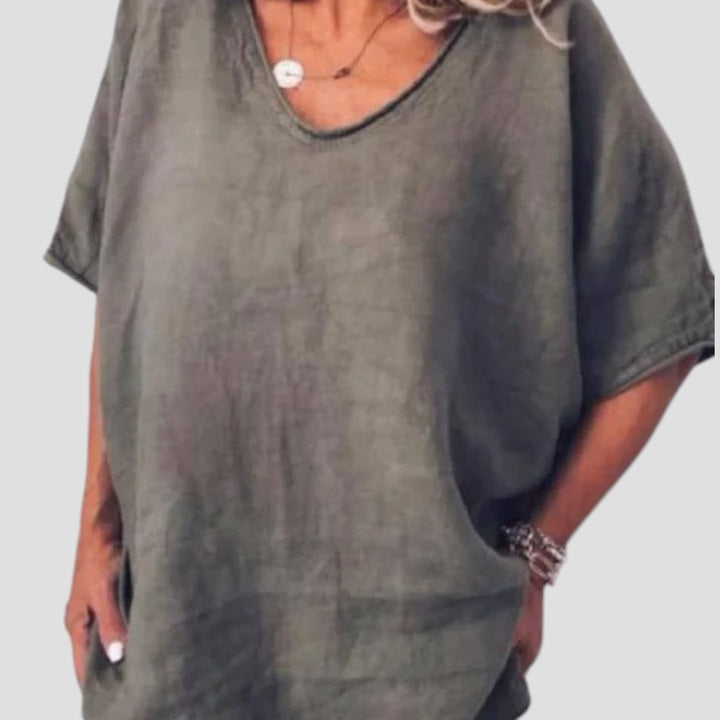 ANNA: BLUSA COMODA E AMPIA SULLE ROTONDITA’